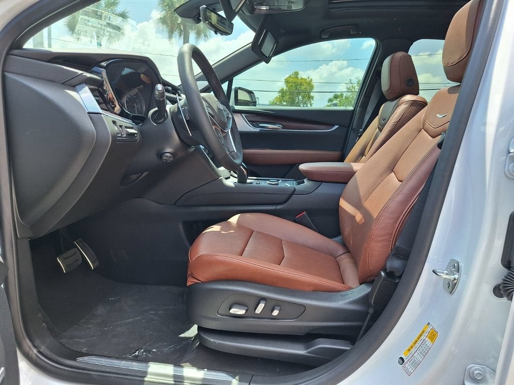 2026 Cadillac XT5 Sport