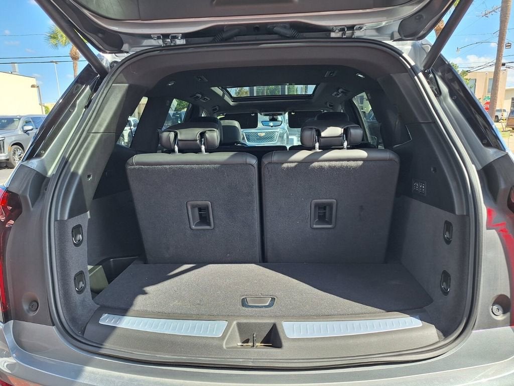 2025 Cadillac XT6 Premium Luxury