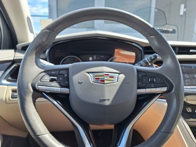 2024 Cadillac XT6 Premium Luxury