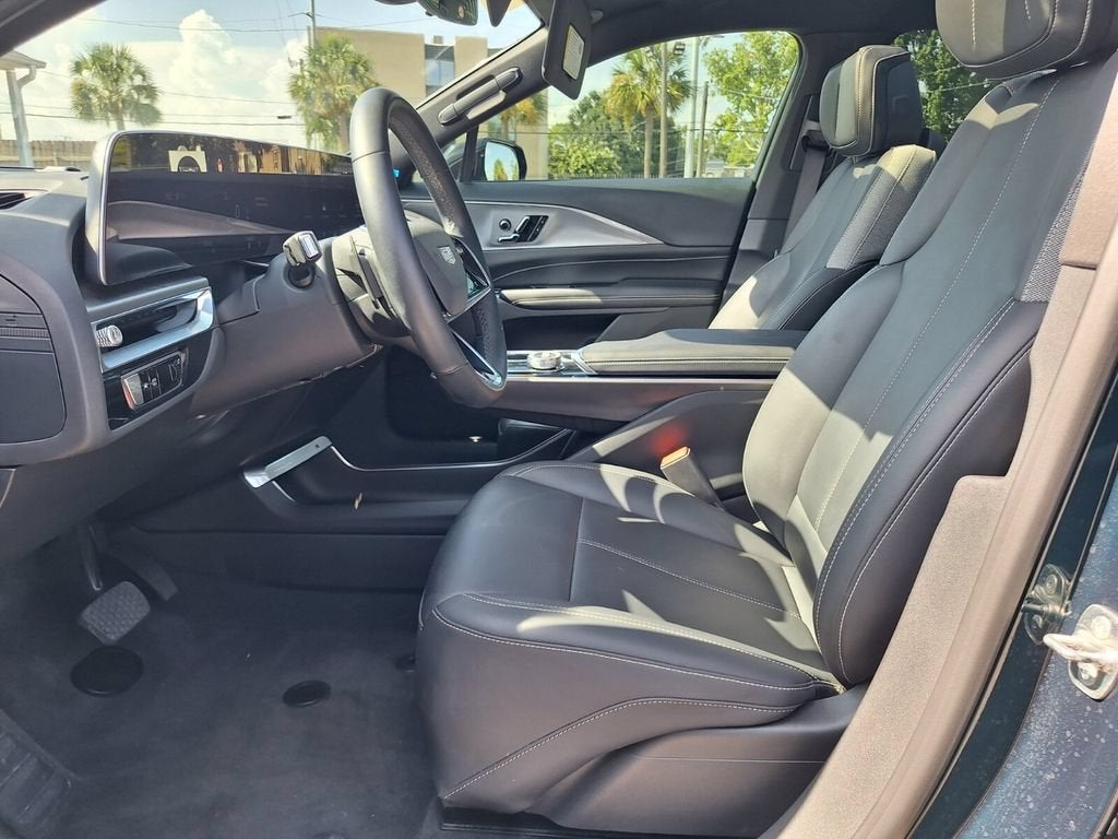 2024 Cadillac LYRIQ Tech