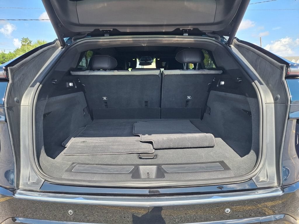 2024 Cadillac LYRIQ Tech