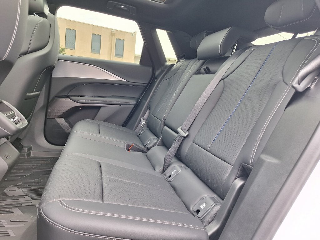 2027 Cadillac LYRIQ Luxury