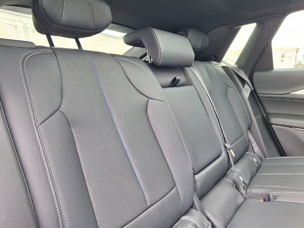 2027 Cadillac LYRIQ Luxury