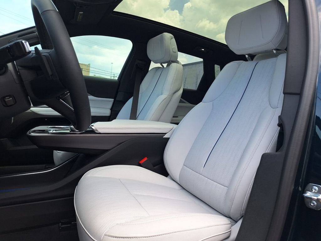 2027 Cadillac LYRIQ Luxury