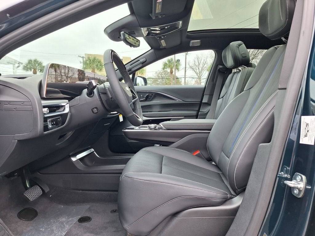 2026 Cadillac LYRIQ Premium Luxury