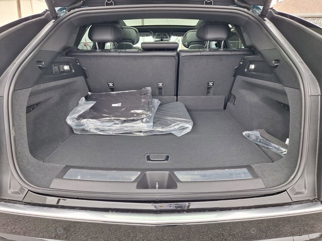 2026 Cadillac LYRIQ Premium Luxury