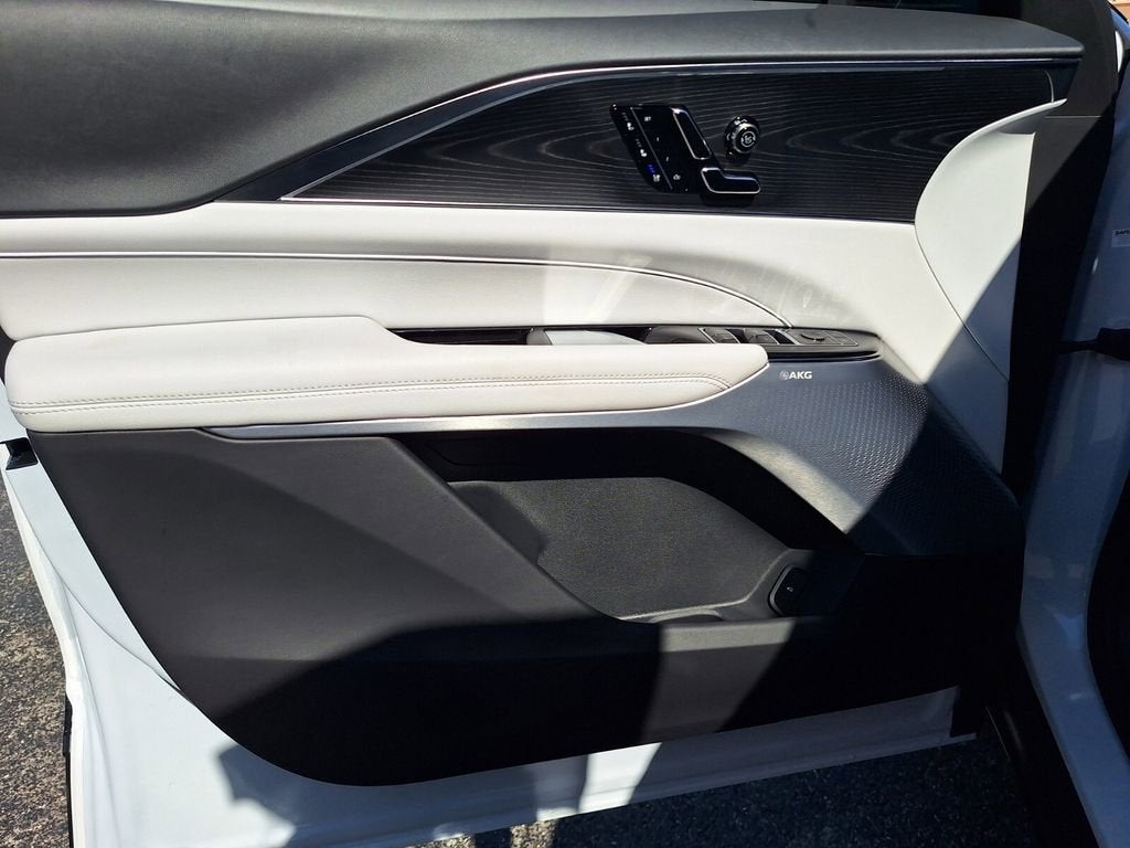 2026 Cadillac LYRIQ Premium Sport