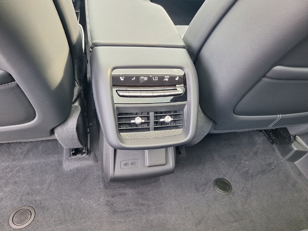 2027 Cadillac LYRIQ Signature Sport