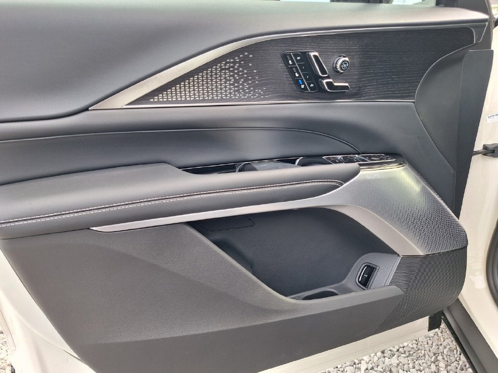 2027 Cadillac LYRIQ Signature Sport