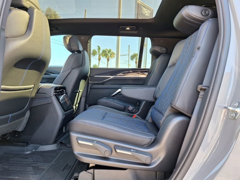 2026 Cadillac ESCALADE IQL Luxury