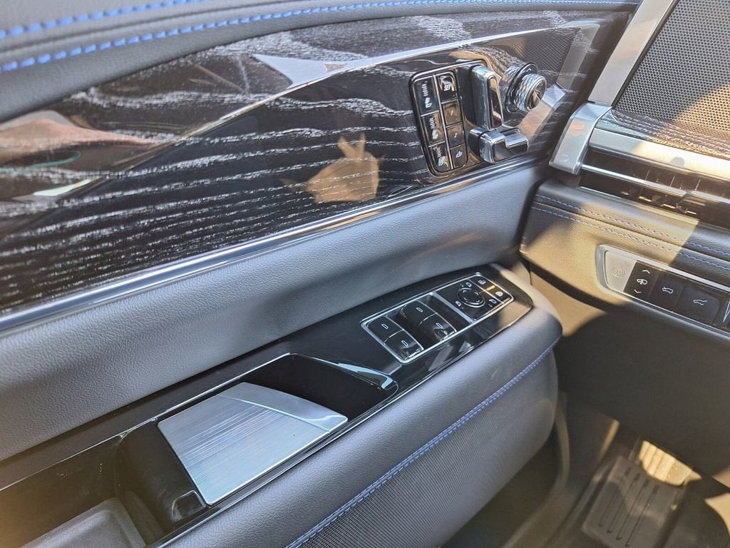 2026 Cadillac ESCALADE IQL Luxury