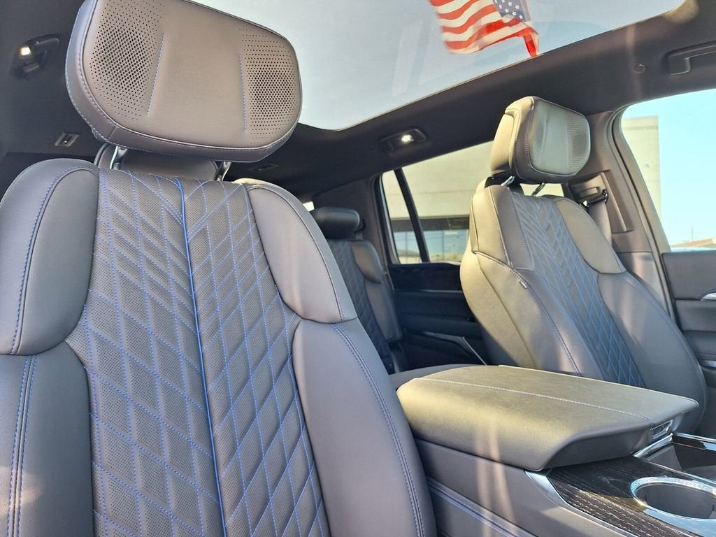 2026 Cadillac ESCALADE IQL Luxury