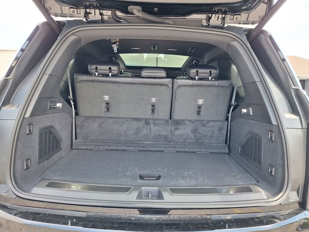 2026 Cadillac ESCALADE IQL Luxury