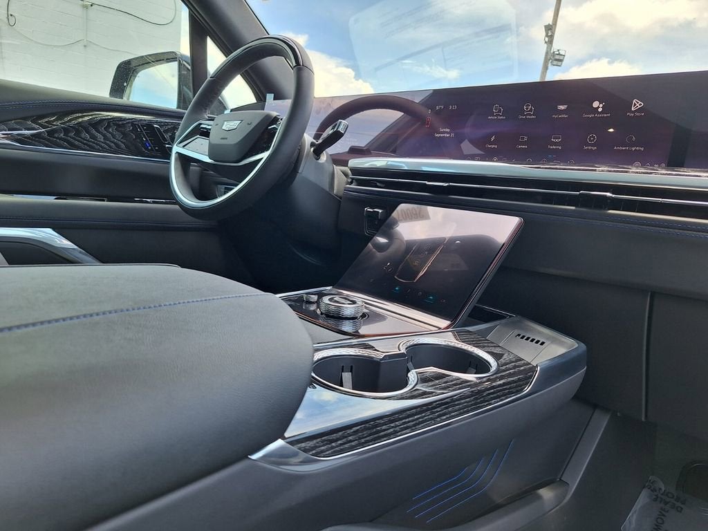 2026 Cadillac ESCALADE IQL Luxury