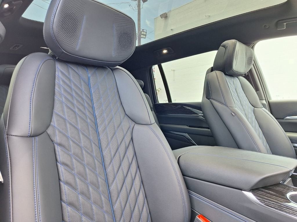 2026 Cadillac ESCALADE IQL Luxury