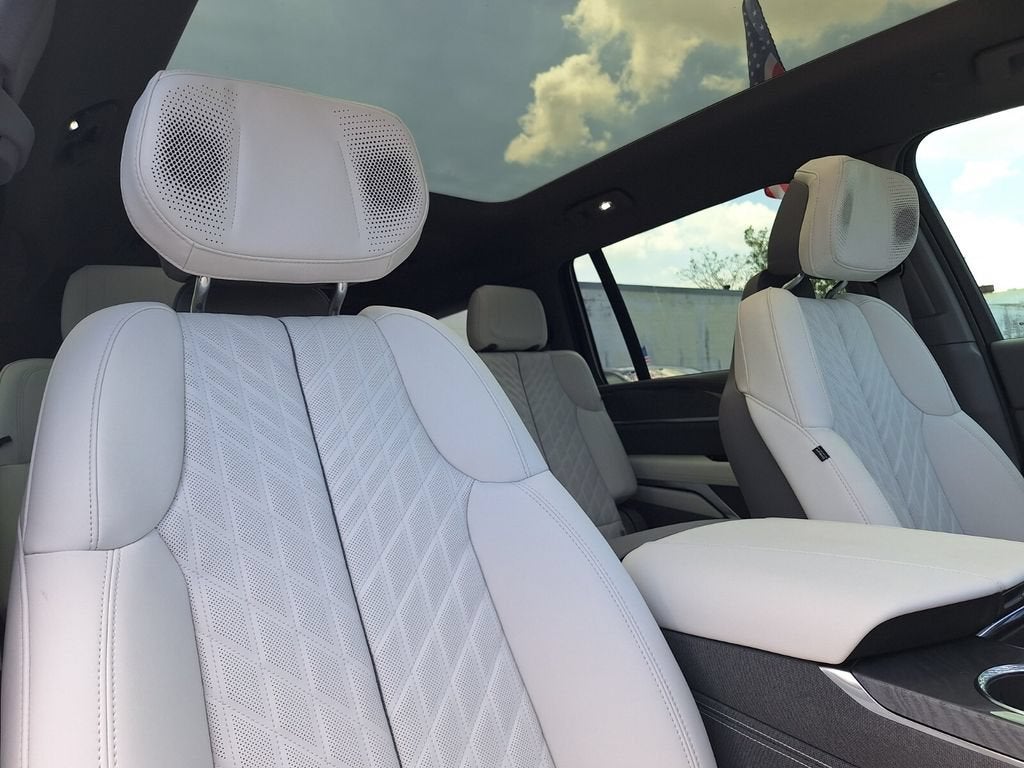 2026 Cadillac ESCALADE IQL Luxury