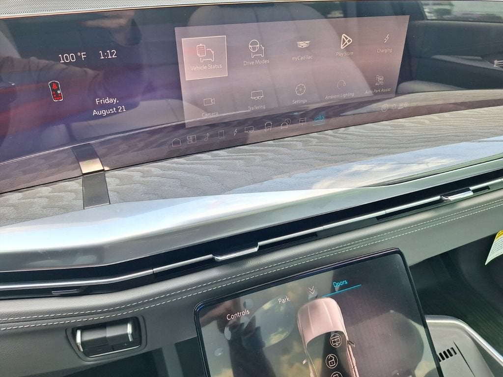2026 Cadillac ESCALADE IQL Luxury