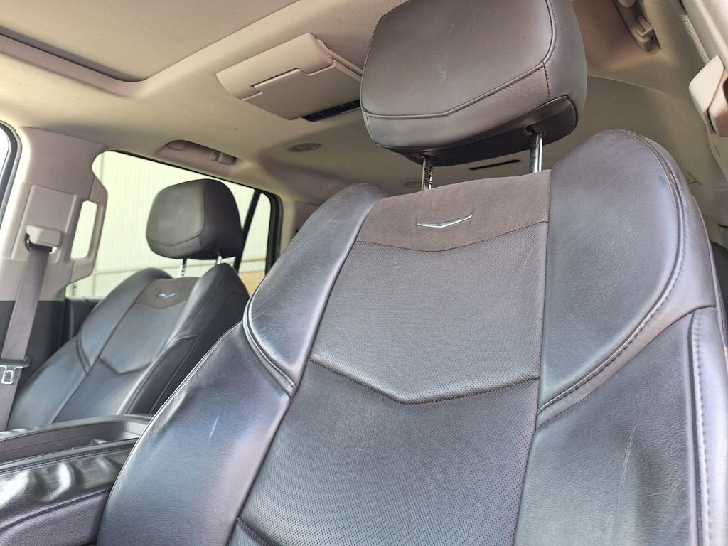 2015 Cadillac Escalade Luxury