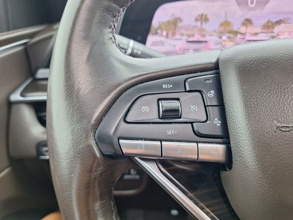 2022 Cadillac Escalade Premium Luxury