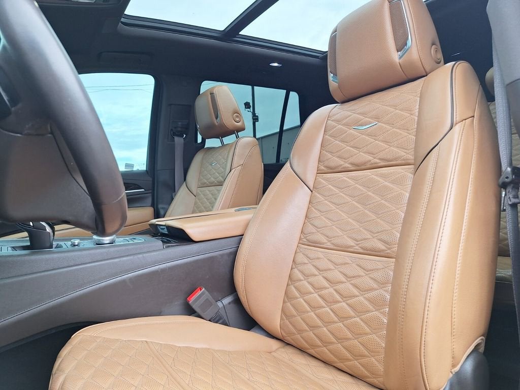 2022 Cadillac Escalade Premium Luxury