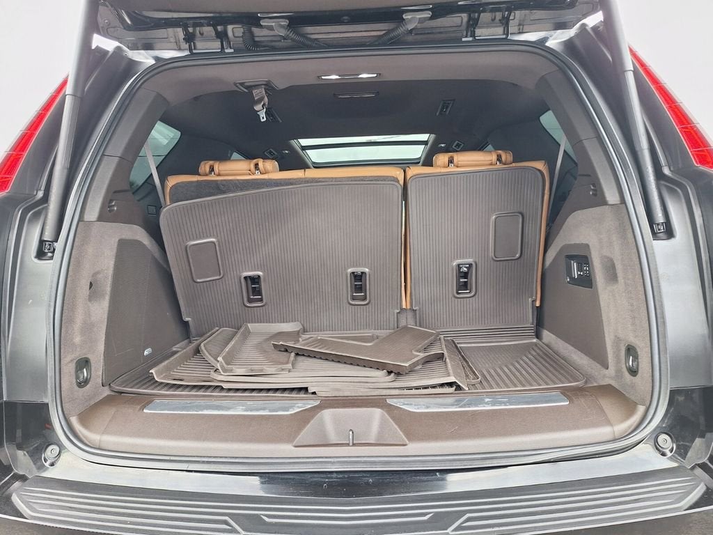 2022 Cadillac Escalade Premium Luxury