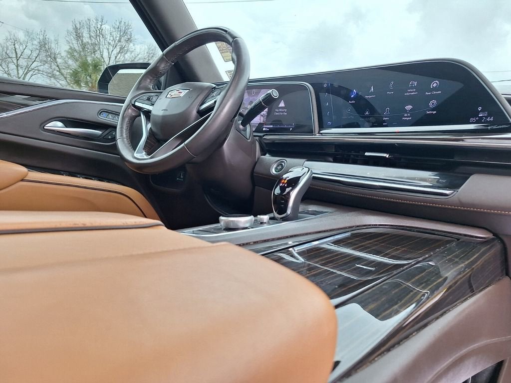 2022 Cadillac Escalade Premium Luxury