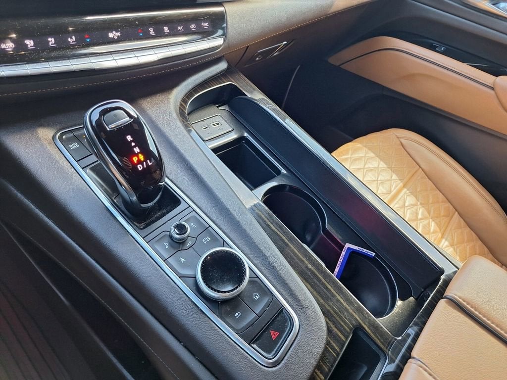 2022 Cadillac Escalade Premium Luxury