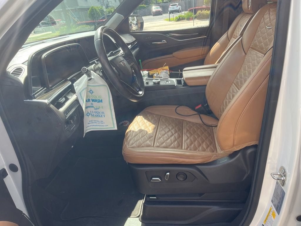 2022 Cadillac Escalade Premium Luxury