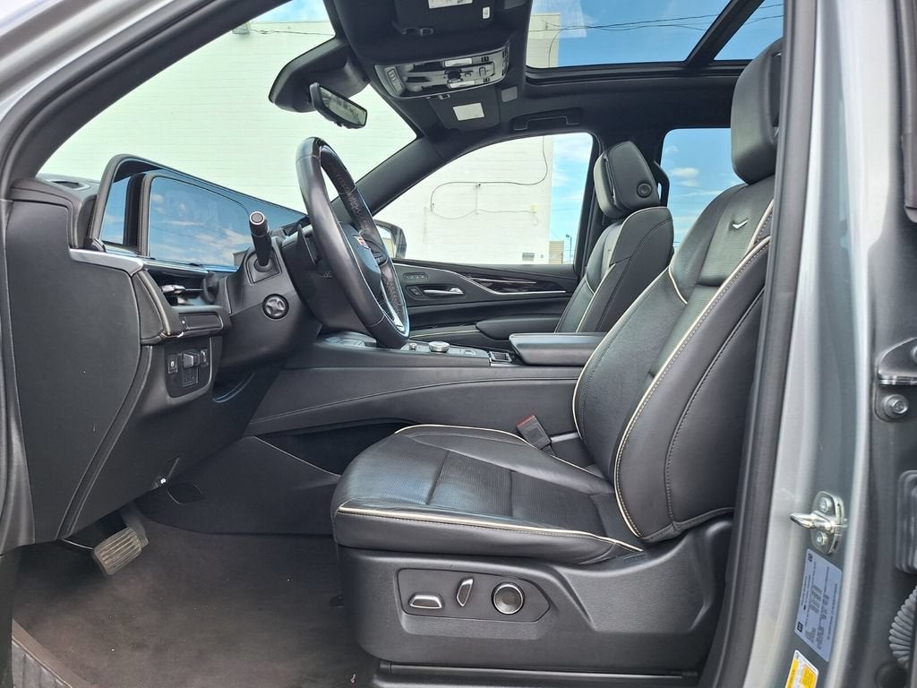 2024 Cadillac Escalade Sport
