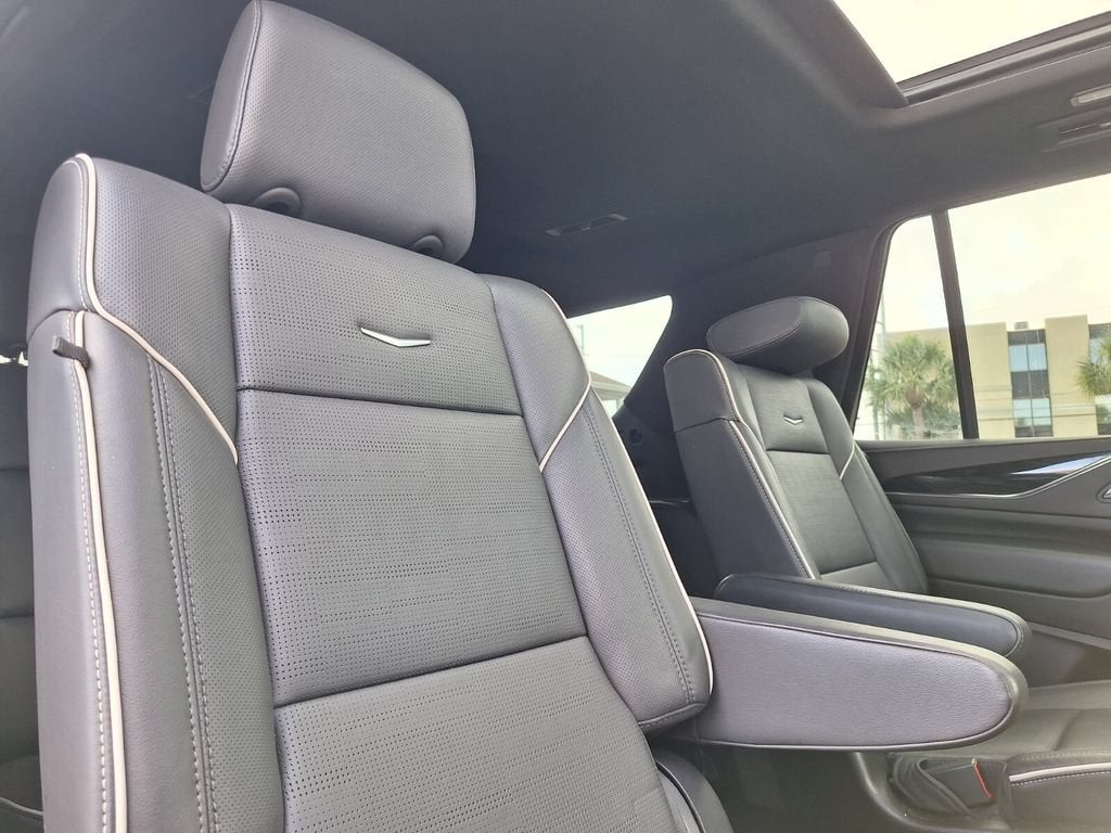 2024 Cadillac Escalade Sport - Photo 34