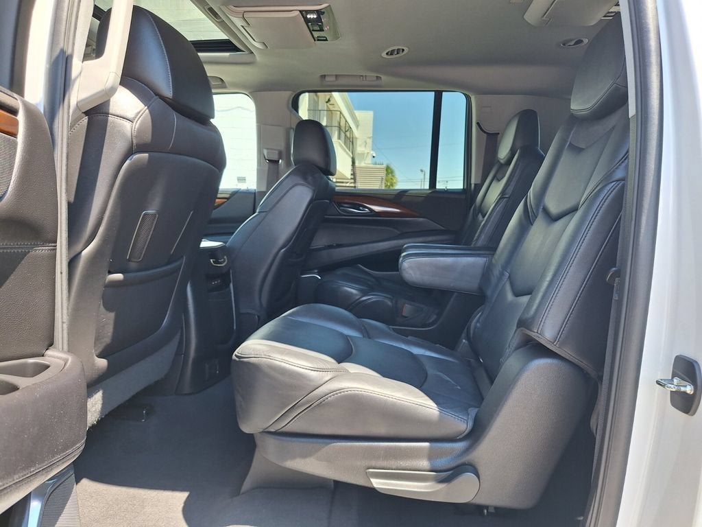 2018 Cadillac Escalade ESV Luxury
