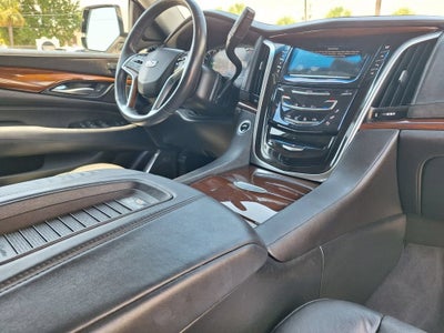 2018 Cadillac Escalade ESV Luxury