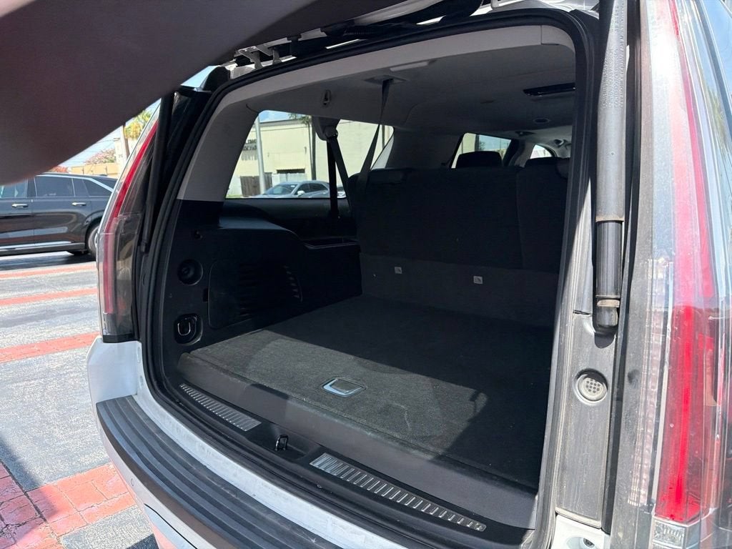 2018 Cadillac Escalade ESV Luxury