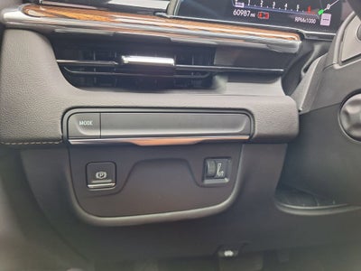 2023 Cadillac Escalade ESV Luxury