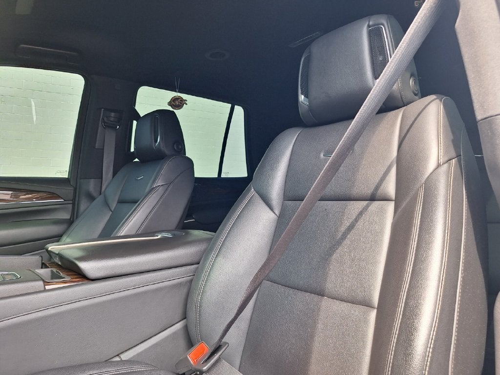 2021 Cadillac Escalade Luxury