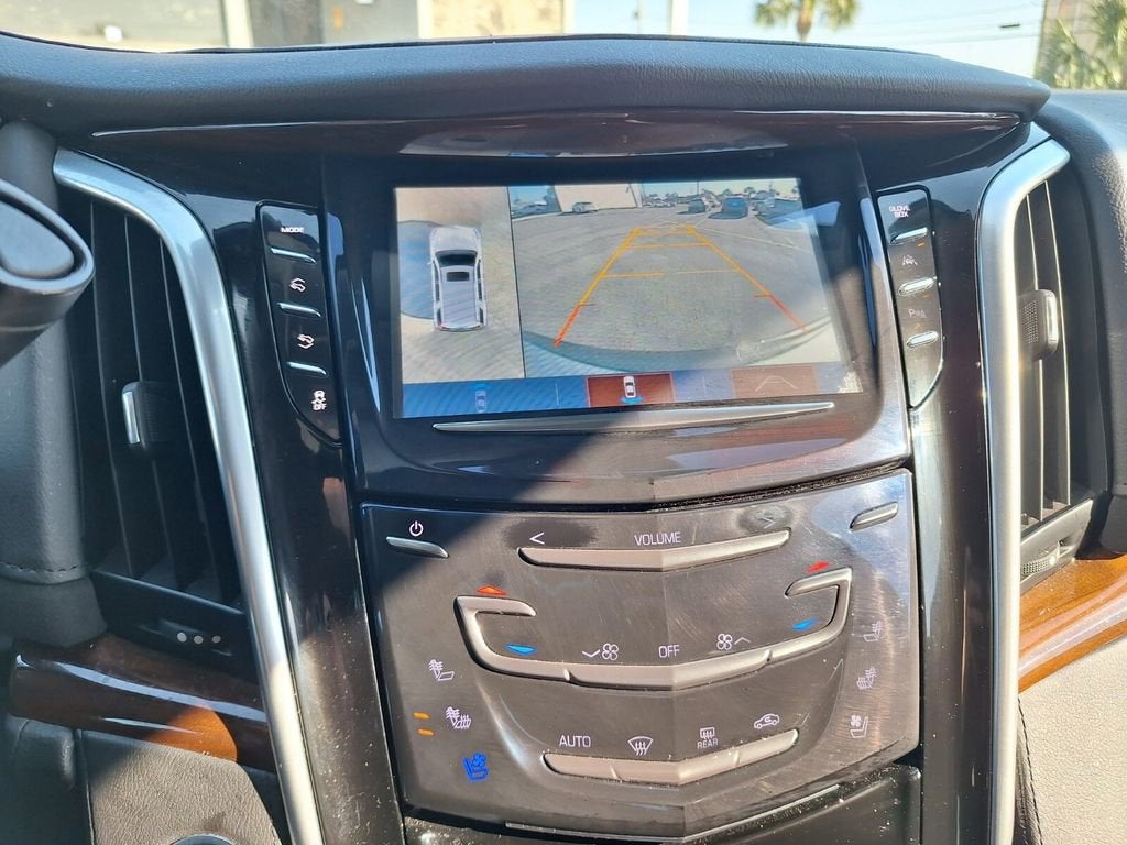 2020 Cadillac Escalade Luxury