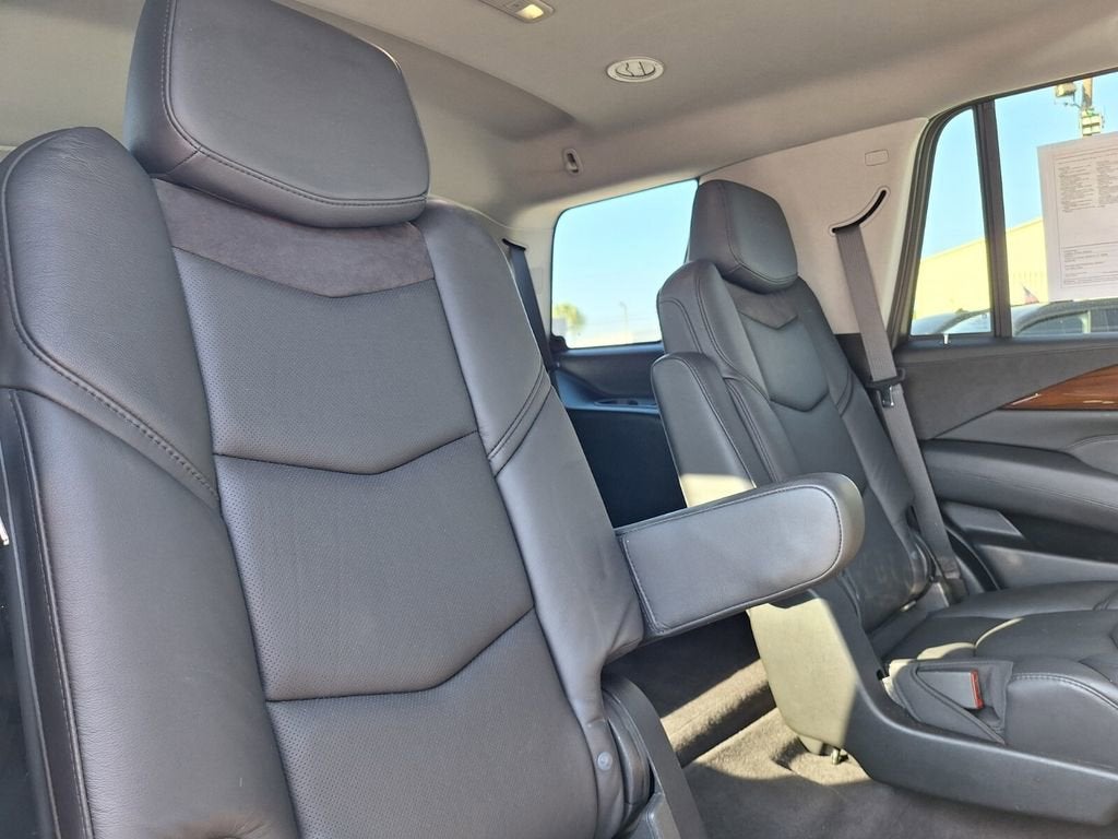 2020 Cadillac Escalade Luxury