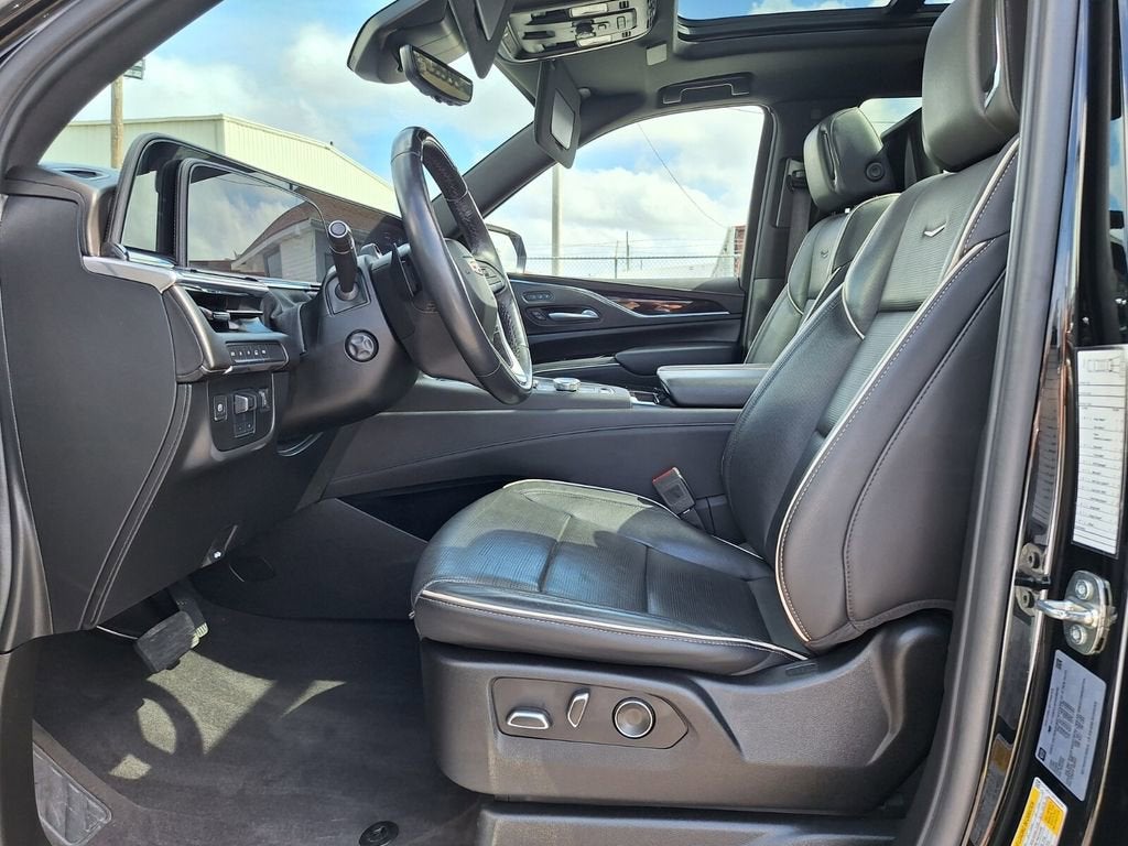 2023 Cadillac Escalade Sport