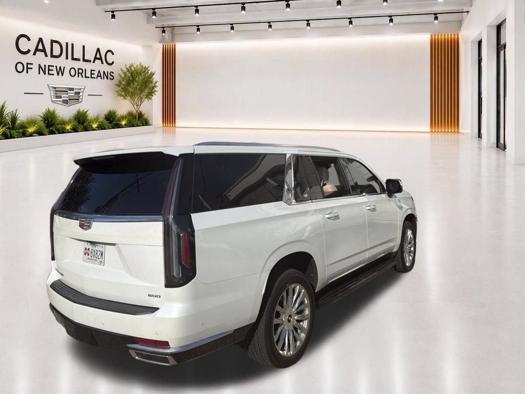 2022 Cadillac Escalade ESV Premium Luxury