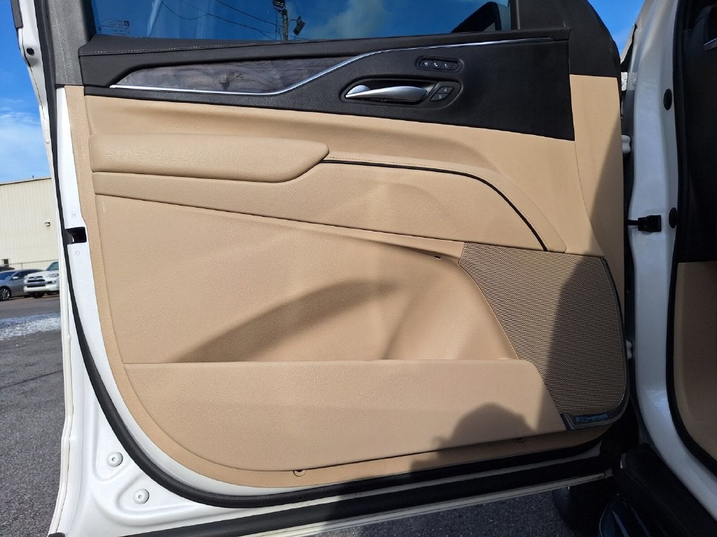 2022 Cadillac Escalade ESV Premium Luxury