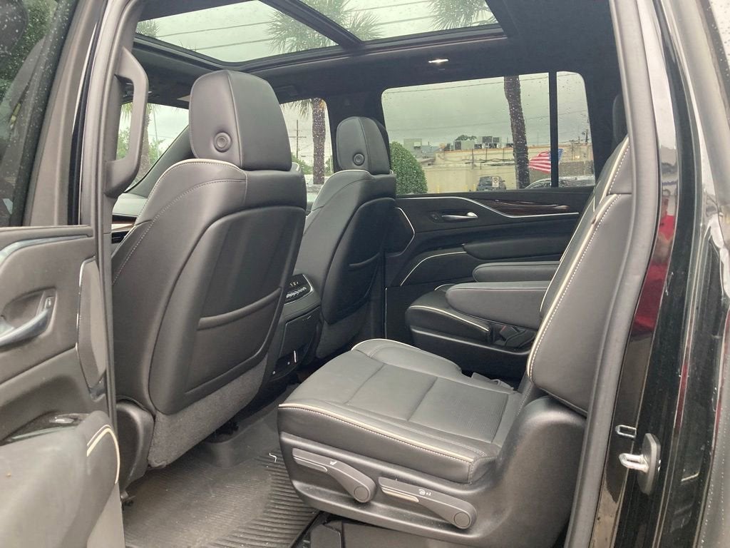 2022 Cadillac Escalade ESV Premium Luxury