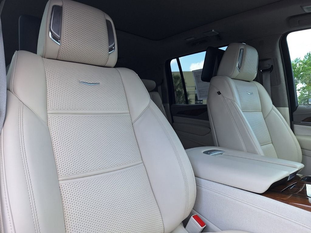 2024 Cadillac Escalade ESV Premium Luxury Platinum