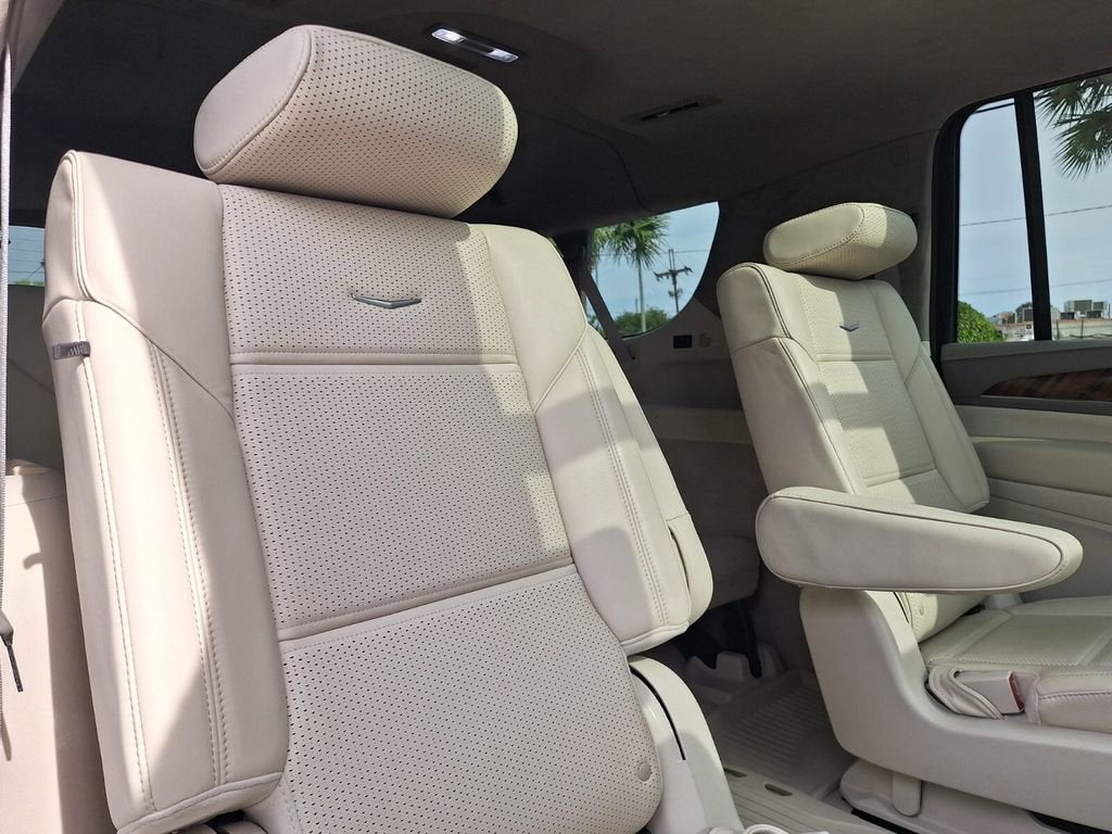 2024 Cadillac Escalade ESV Premium Luxury Platinum