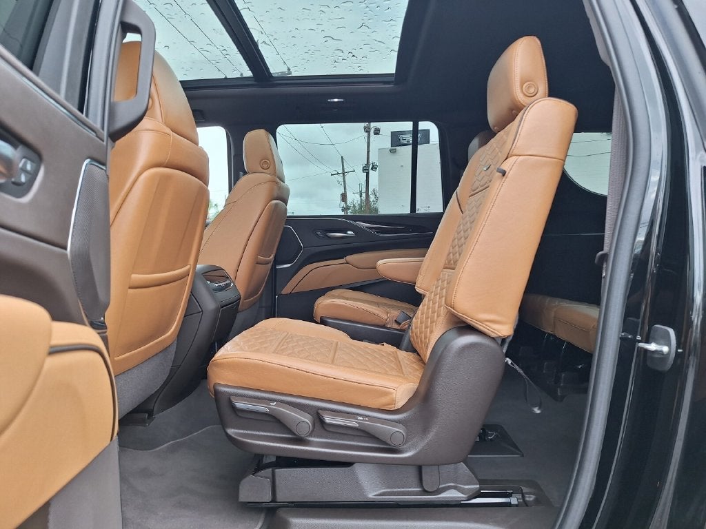 2023 Cadillac Escalade ESV 4WD Sport