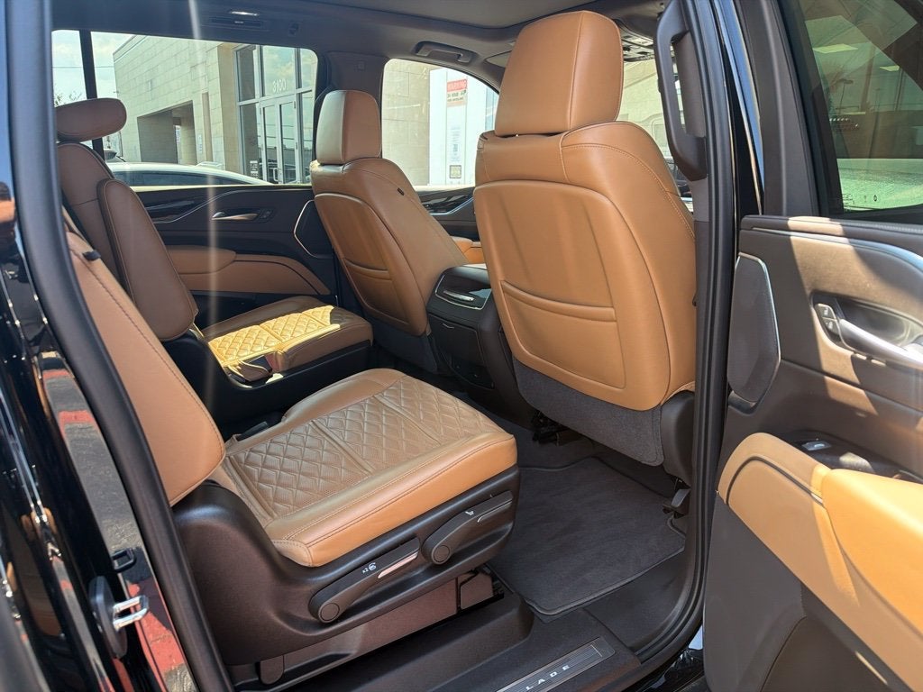 2023 Cadillac Escalade ESV 4WD Sport