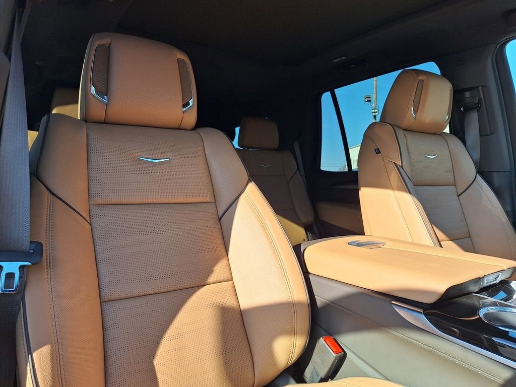 2026 Cadillac Escalade Luxury