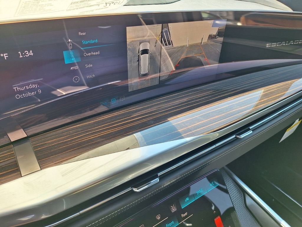 2026 Cadillac Escalade Luxury