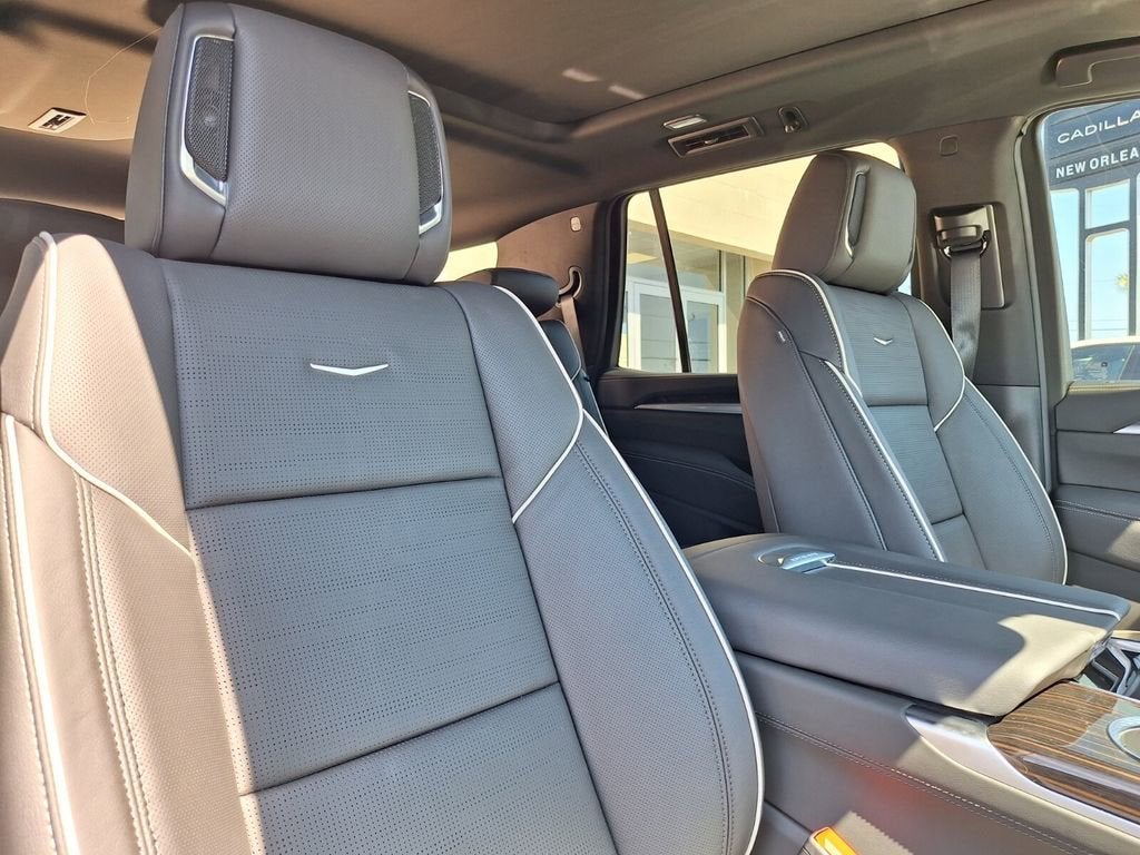 2026 Cadillac Escalade Luxury