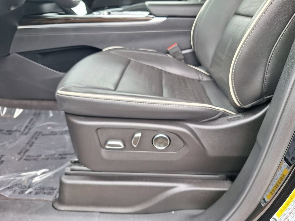 2025 Cadillac Escalade Premium Luxury
