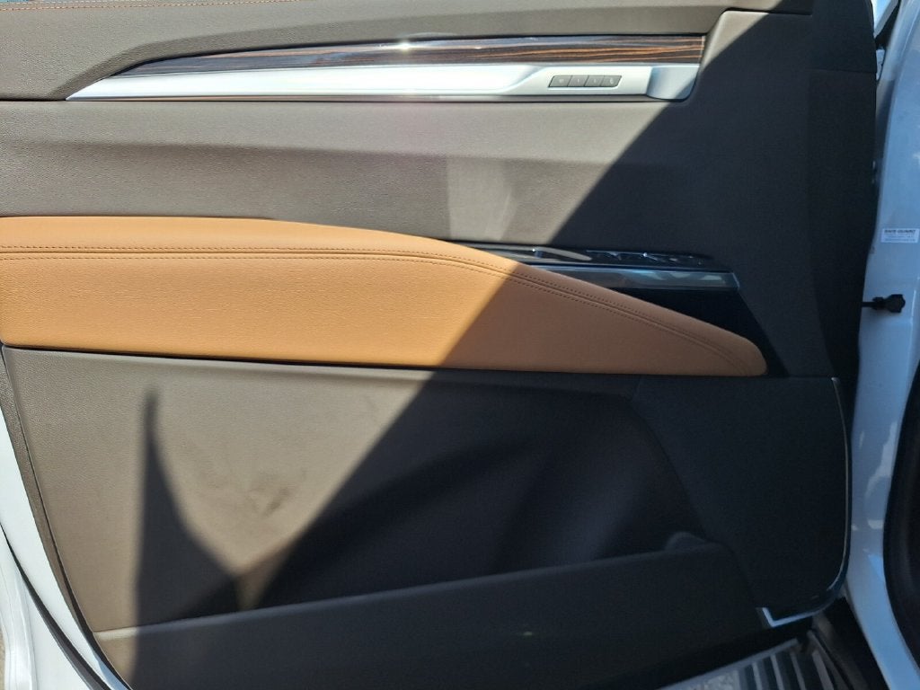 2027 Cadillac Escalade Luxury